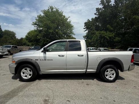 Used 2011 RAM 1500 Classic SLT image 3