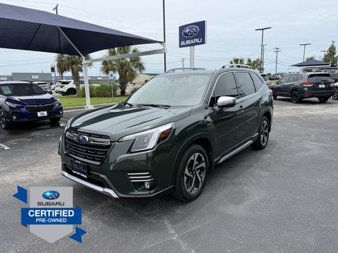 Used 2022 Subaru Forester Touring AWD/4WD image 3