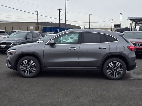 New 2025 Mercedes-Benz GLA 250 image 2