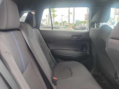 Used 2024 Toyota Corolla Cross SE image 15