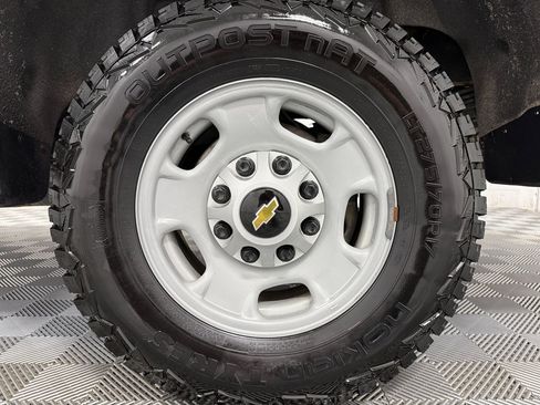 Used 2020 Chevrolet Silverado 2500 LT w/ True North Edition AWD/4WD image 28