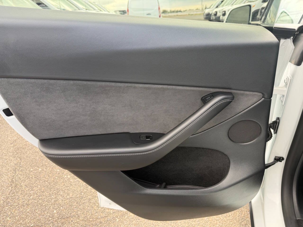 Used 2023 Tesla Model Y Long Range AWD/4WD image 26