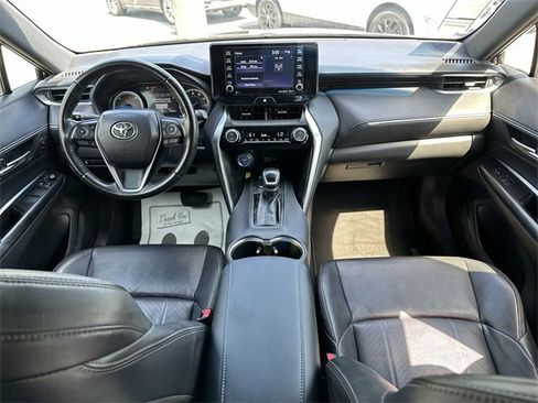 Used 2021 Toyota Venza XLE image 20
