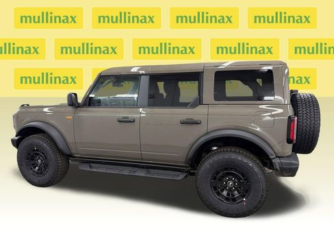 New 2026 Ford Bronco Badlands image 10