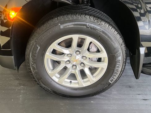 Used 2024 Chevrolet Tahoe LS w/ Max Trailering Package image 5