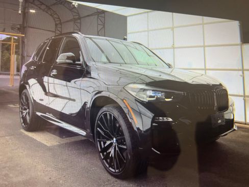 Used 2020 BMW X5 M50i AWD/4WD image 6