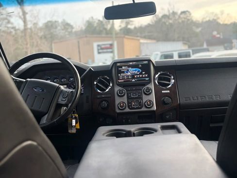 Used 2016 Ford F350 Lariat w/ Lariat Ultimate Package image 18