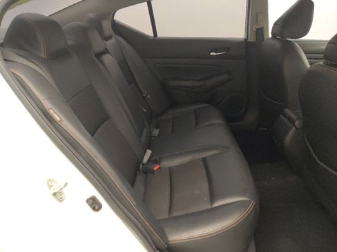 Used 2021 Nissan Altima 2.5 SR image 19