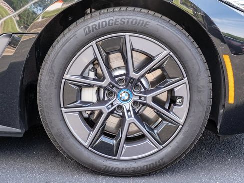 Used 2024 BMW i4 eDrive35 w/ Convenience Package RWD image 36