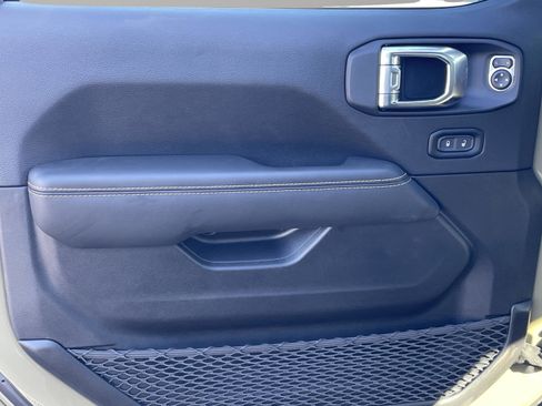 New 2025 Jeep Wrangler Unlimited Rubicon 392 image 13