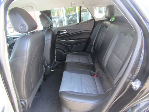 Used 2026 Chevrolet Trax LT FWD image 8