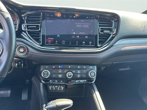 Certified 2024 Dodge Durango GT AWD/4WD image 18
