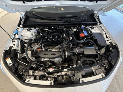 Used 2022 Honda Civic EX-L image 18