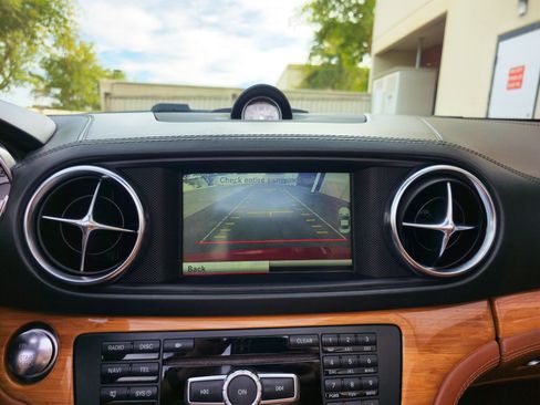 Used 2014 Mercedes-Benz SL 550 SL 550 image 26