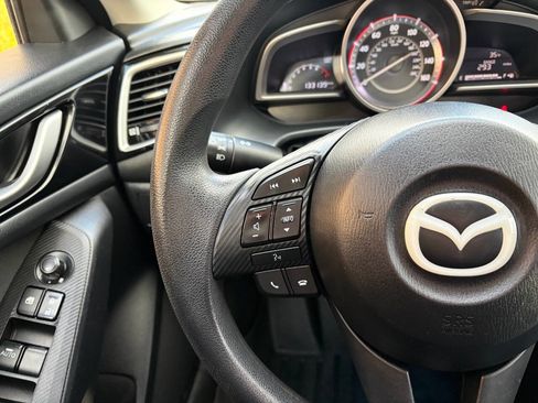 Used 2014 MAZDA MAZDA3 i Sport image 15