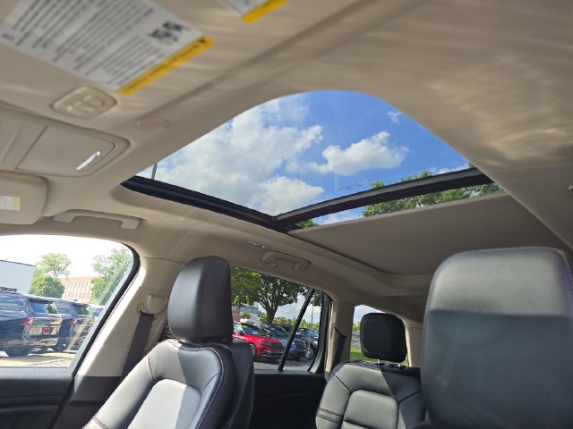 Used 2024 Lincoln Aviator AWD w/ Premium Package image 6