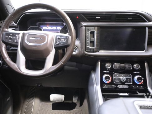 Used 2021 GMC Yukon Denali image 20