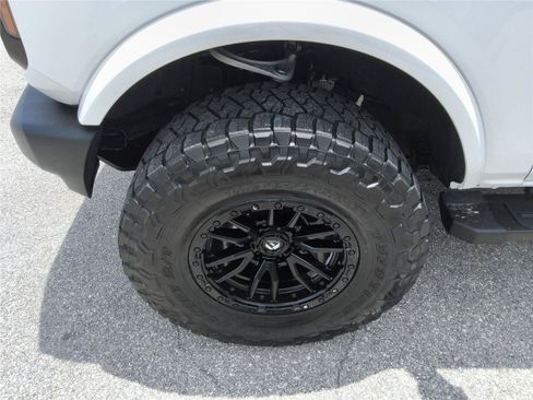 Certified 2023 Ford Bronco Outer Banks AWD/4WD image 11