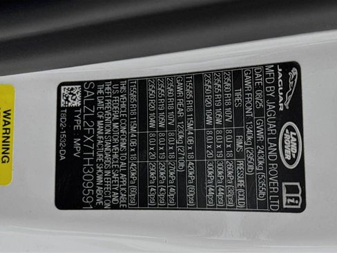 New 2026 Land Rover Range Rover Evoque Dynamic SE image 28