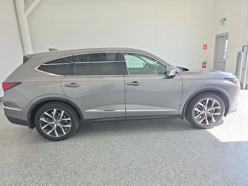 Used 2023 Acura MDX FWD w/ Technology Package image 6