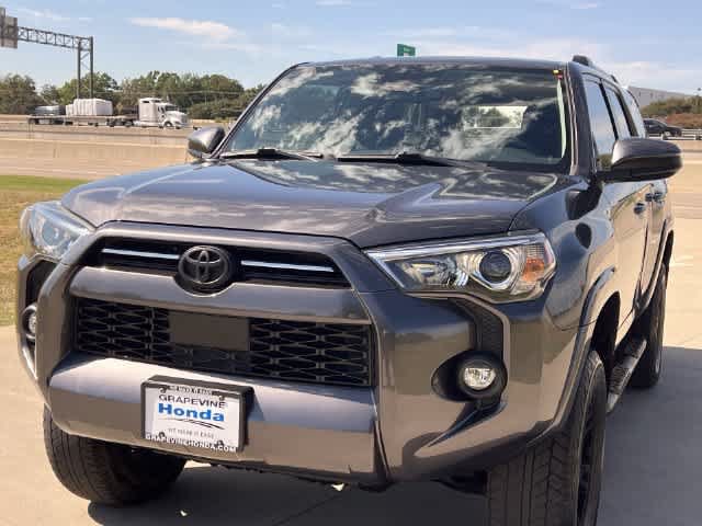 Used 2022 Toyota 4Runner SR5 AWD/4WD image 2