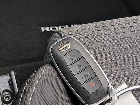 Certified 2023 Nissan Rogue SV FWD image 21