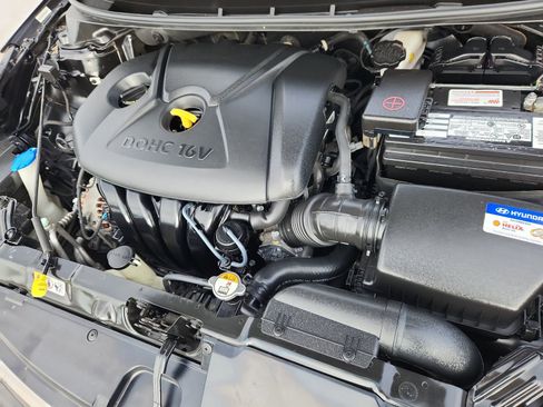 Used 2013 Hyundai Elantra Limited image 16