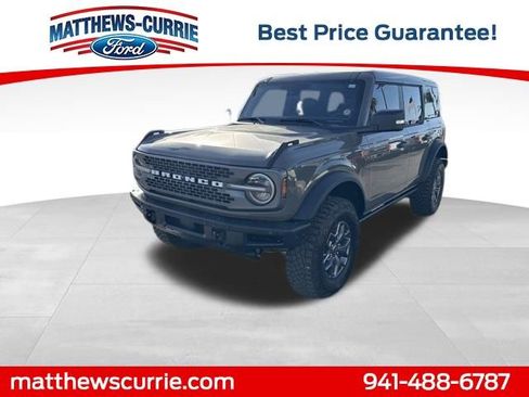 New 2025 Ford Bronco Badlands image 7