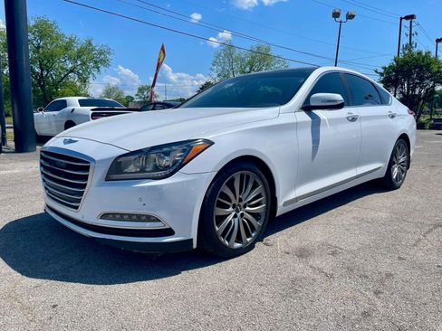 Used 2015 Hyundai Genesis 5.0 RWD image 1