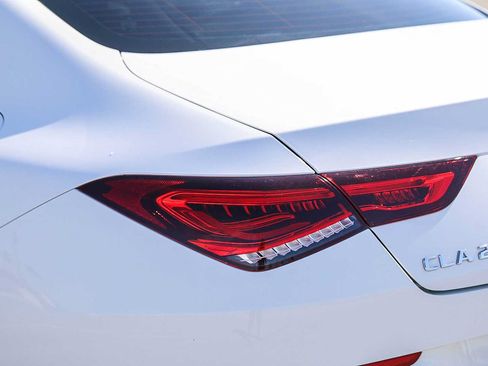 Used 2023 Mercedes-Benz CLA 250 image 9