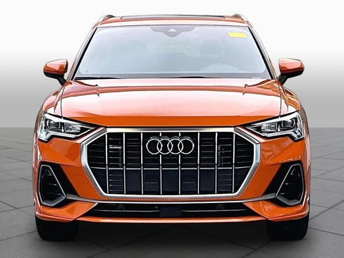 Used 2024 Audi Q3 2.0T Premium Plus w/ Premium Plus Package AWD/4WD image 3