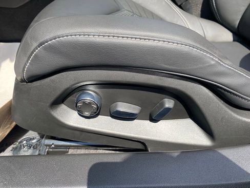 Certified 2023 Chevrolet Corvette Stingray Premium Conv w/ Z51 Performance Package image 19