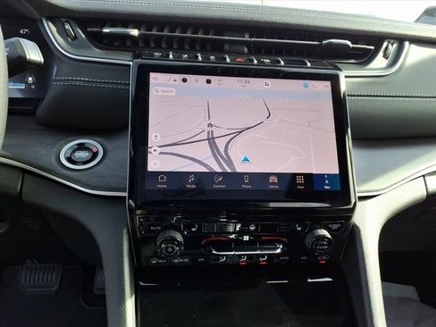 New 2025 Jeep Grand Cherokee L Limited image 16