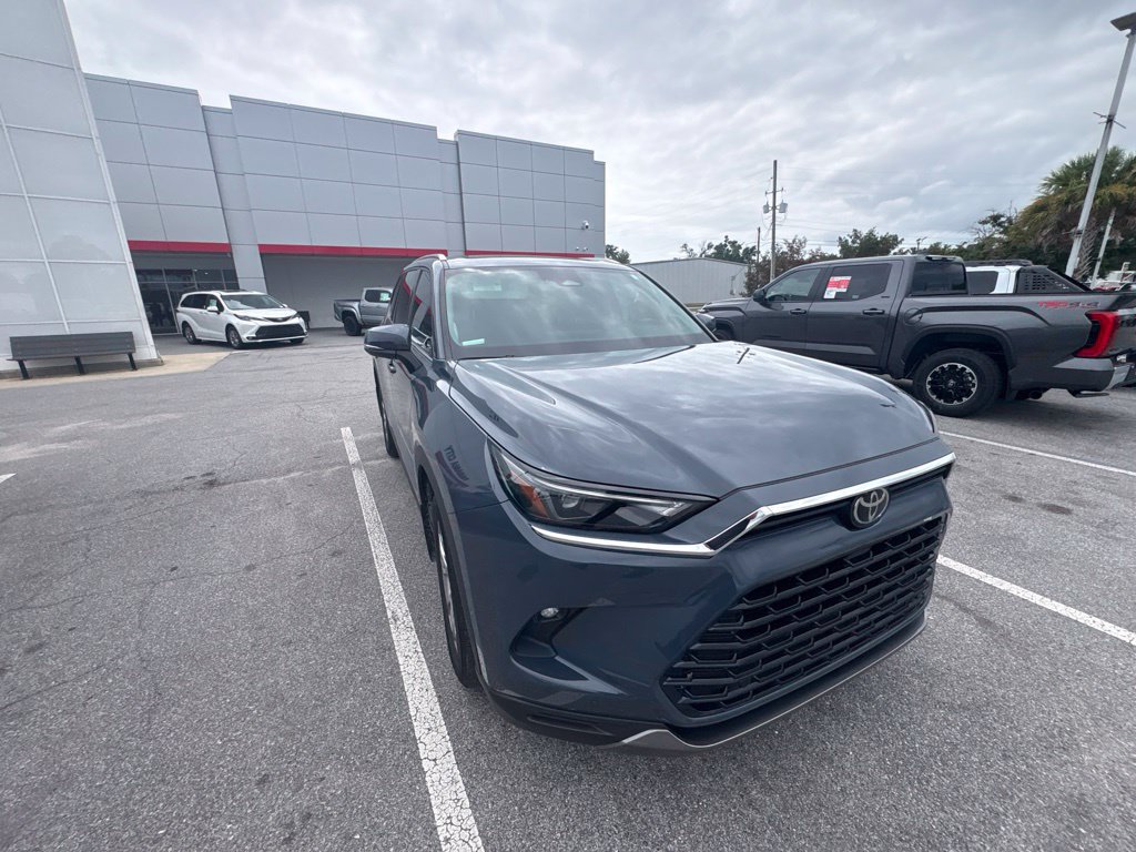 Used 2026 Toyota Grand Highlander AWD image 14