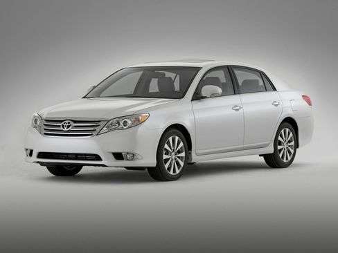 Used 2011 Toyota Avalon Limited image 1