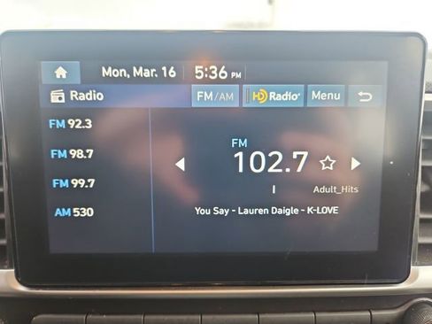 Used 2023 Hyundai Venue SEL image 19