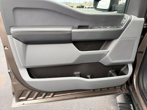 Used 2023 Ford F350 XLT image 16