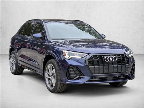 New 2025 Audi Q3 2.0T Premium image 9