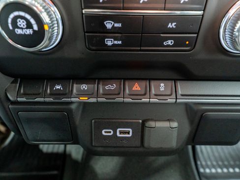 Used 2023 GMC Sierra 1500 Pro w/ Graphite Edition image 21