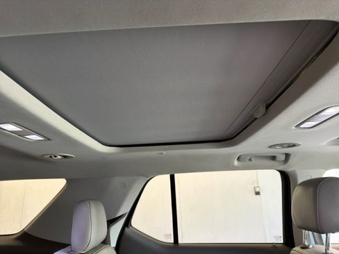 Used 2018 Chevrolet Traverse Premier w/ Driver Confidence II Package image 41