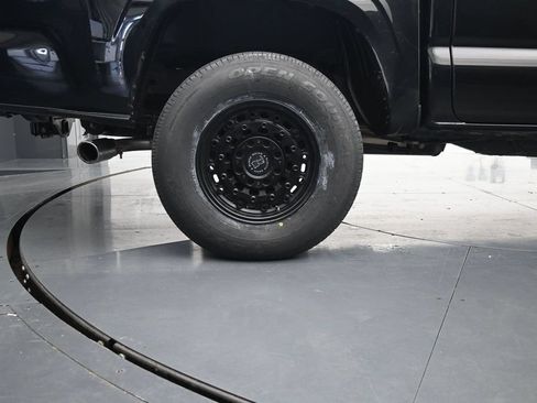 Used 2023 Toyota Tacoma SR AWD/4WD image 10