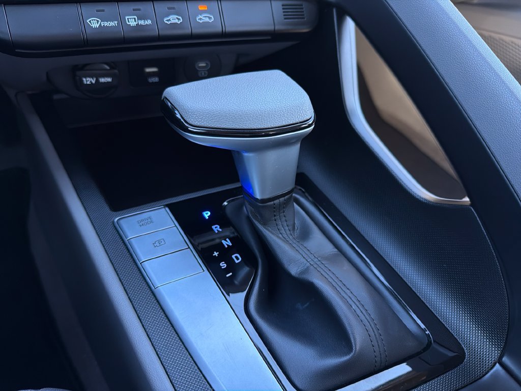 Certified 2024 Hyundai Elantra SEL FWD image 25
