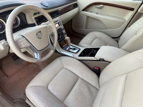 Used 2011 Volvo XC70 T6 AWD/4WD image 9