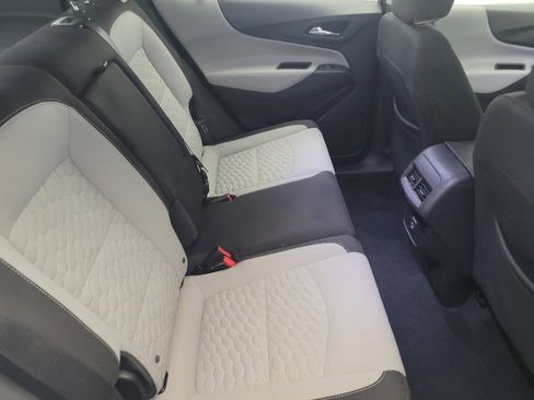 Used 2020 Chevrolet Equinox LS image 19