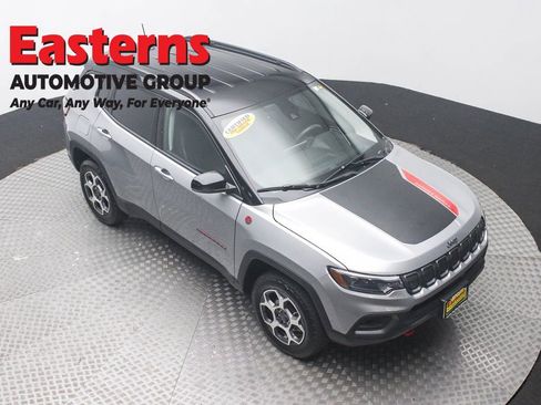 Used 2022 Jeep Compass Trailhawk w/ Trailhawk Elite Group image 3