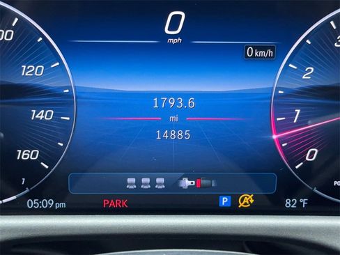 Used 2025 Mercedes-Benz E 350 Sedan w/ Winter Package image 21