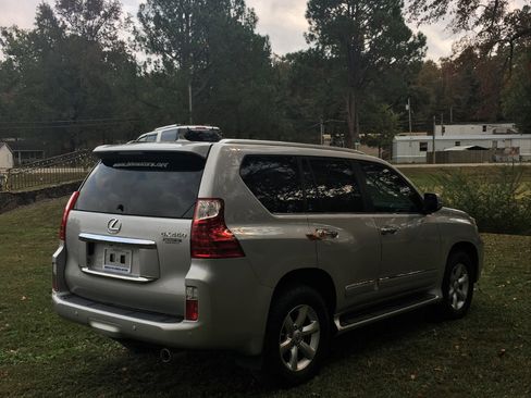 Used 2011 Lexus GX 460 image 5