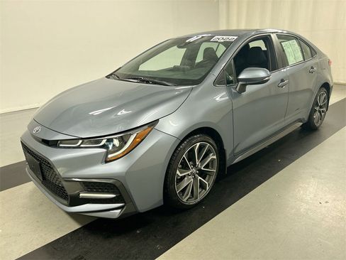 Used 2022 Toyota Corolla SE image 5