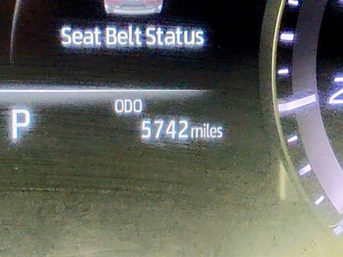 Used 2023 Toyota Highlander XSE AWD/4WD image 16