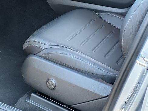 New 2026 Mercedes-Benz GLC 300 4MATIC image 12